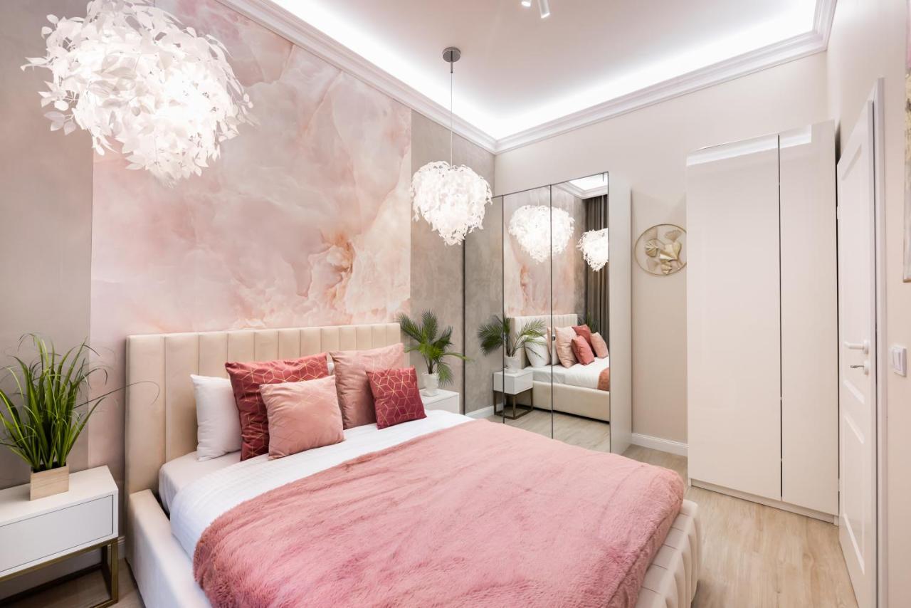 Apartment New Praga Ladies' & Gentlemen's Warsaw